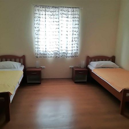 Apartman Rosanda Premuda Exterior photo