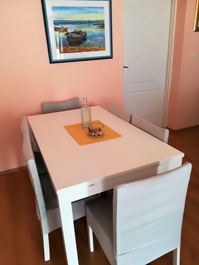 Apartman Rosanda Premuda Exterior photo