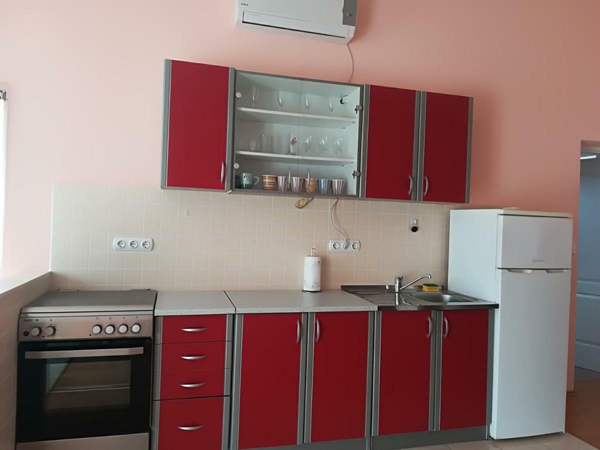 Apartman Rosanda Premuda Exterior photo