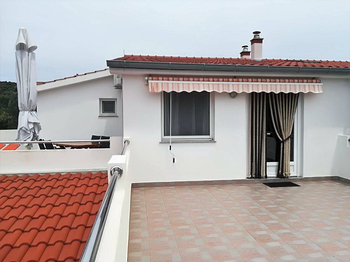 Apartman Rosanda Premuda Exterior photo